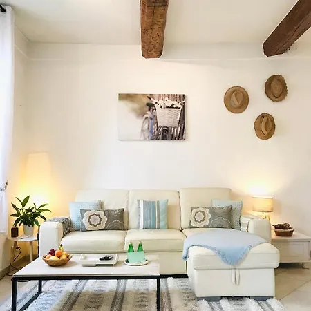 Carousel Αντίμπ